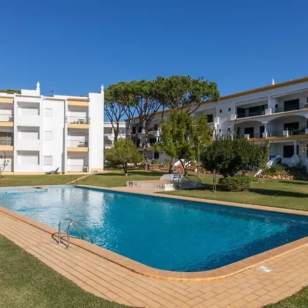 2 Bedroom Vilamoura - 10 Min To Marina Quarteira